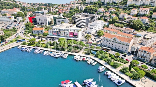 INVESTITION! | Business premise app. 69 m2 | Great loaction | Dubrovnik, Gruž
